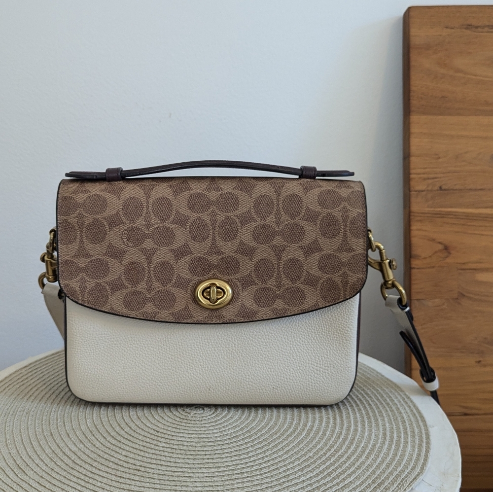 COACH Cassie Crossbody In Signature Blocking
